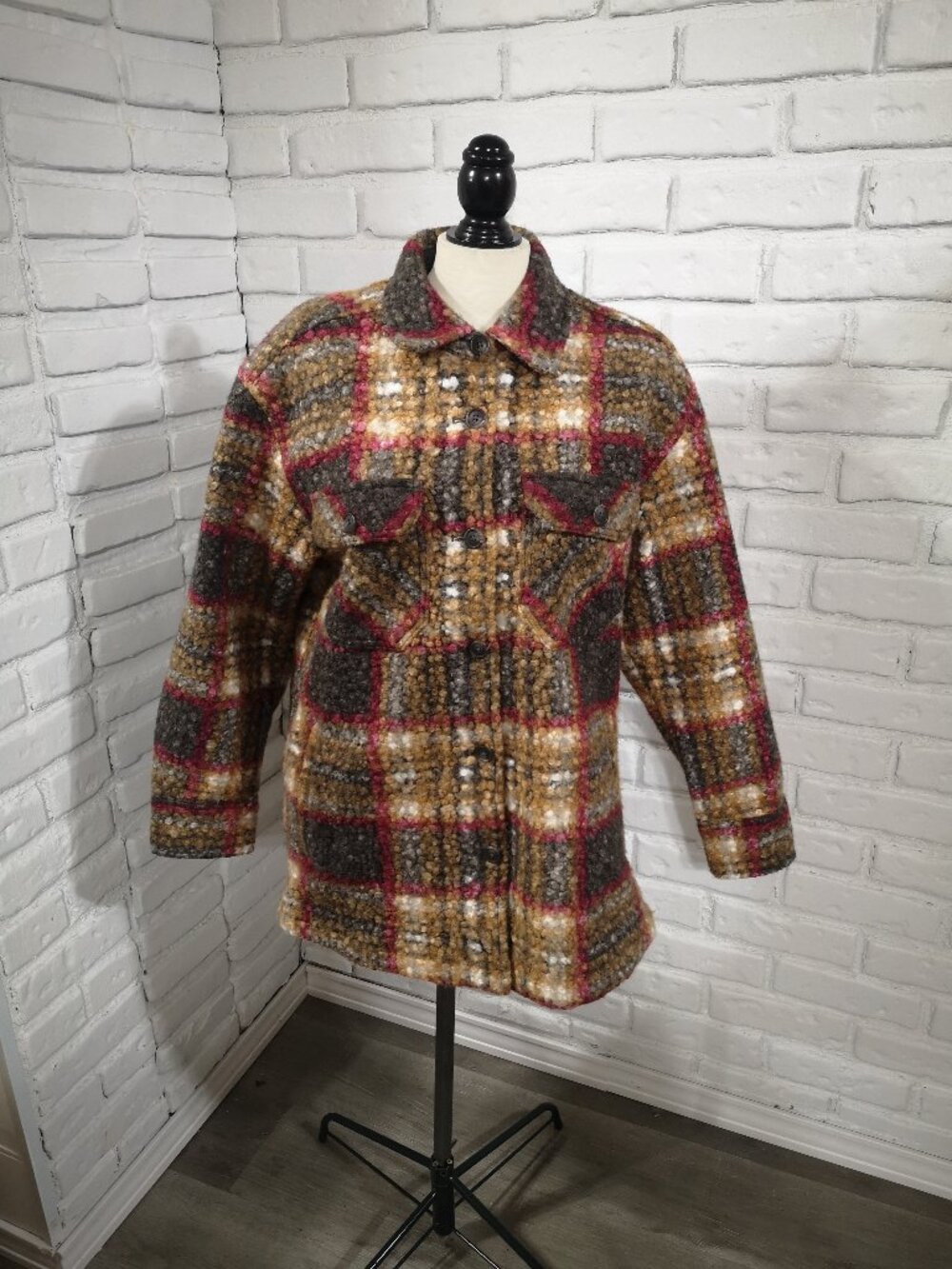Wind River Heritage Ladies Size Medium Multi Colored Plaid Button Front Jacket